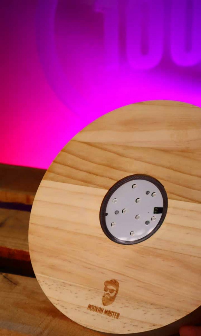 Base de madera con LED RGB + mando